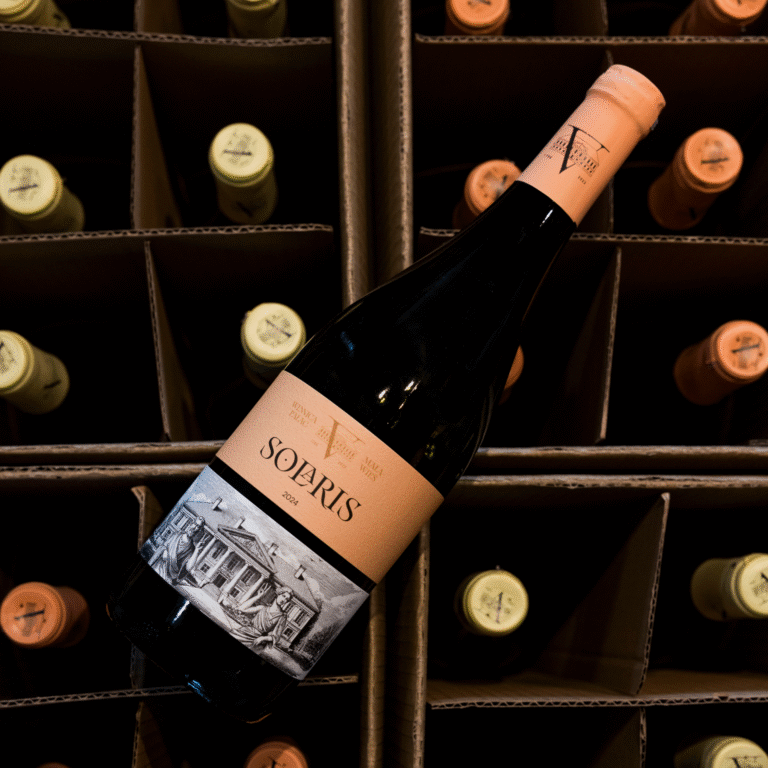 Jak przechowywać wino w domu? Porady od winiarza z Winnicy PMW